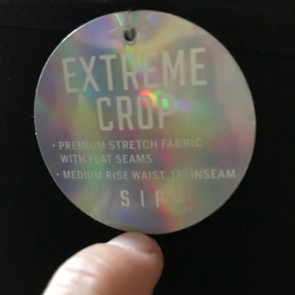 NWT! VS PINK extreme crop yoga pants (B) - Picture 4 of 6